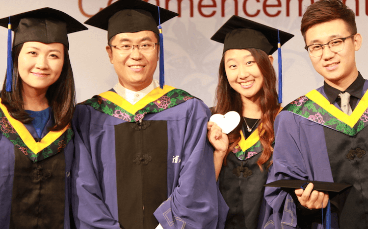 Anna (center, right) is an MBA graduate from Tsinghua University, working in venture capital