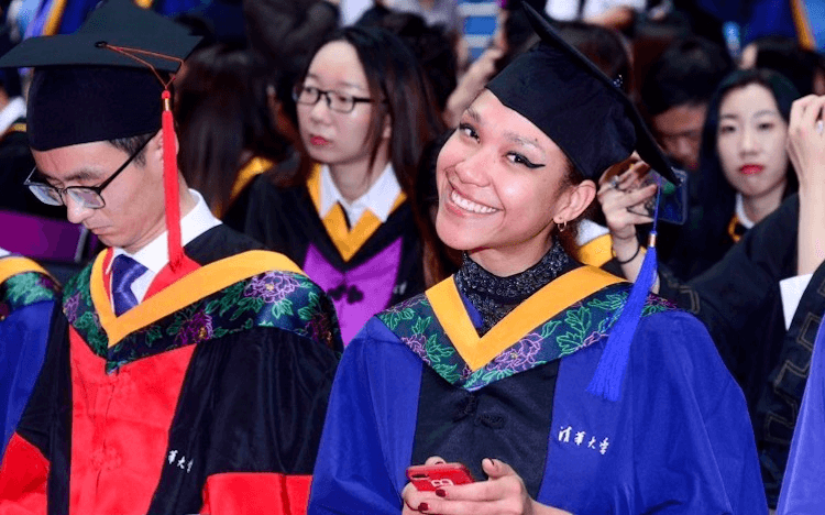 A Haiti native and blockchain enthusiast, Anne graduated from the Tsinghua-MIT Global MBA in 2019